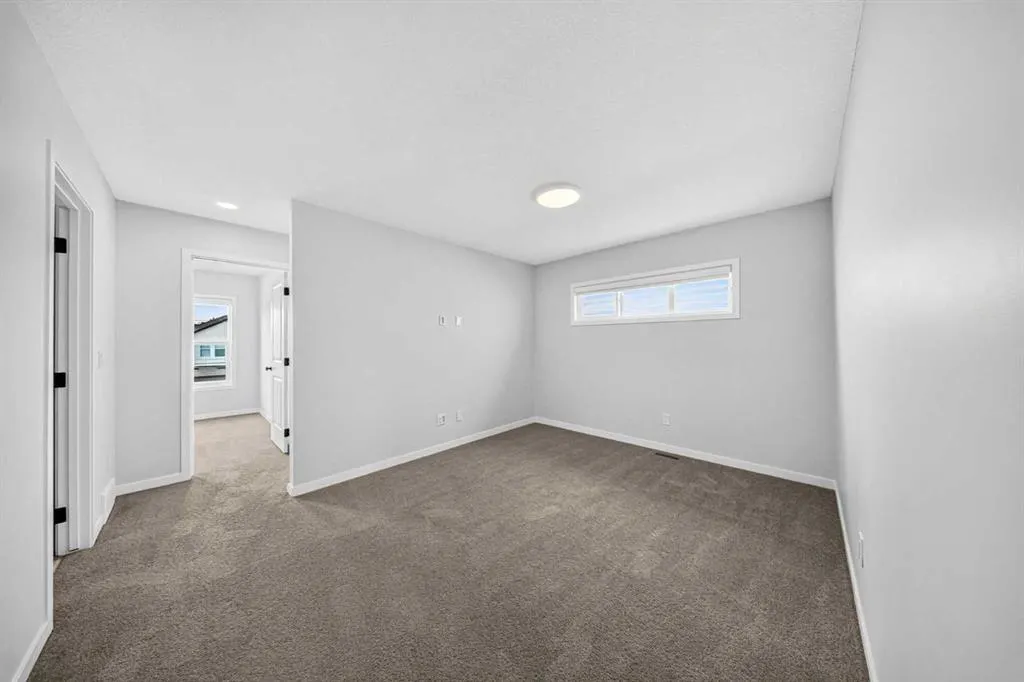 389 Cornerbrook Road NE