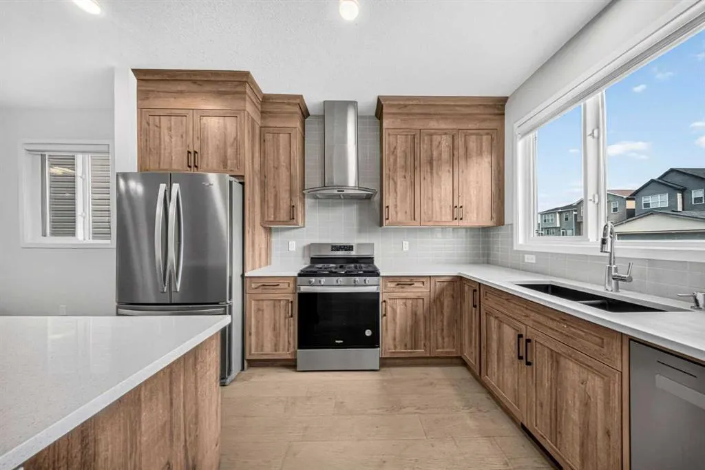 389 Cornerbrook Road NE