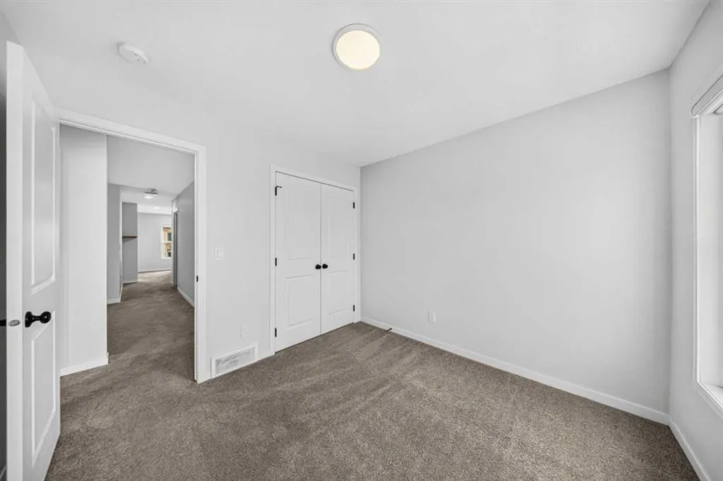 389 Cornerbrook Road NE