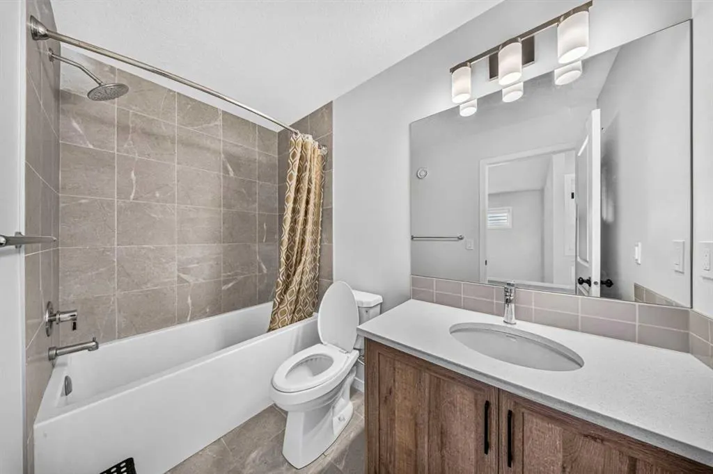 389 Cornerbrook Road NE