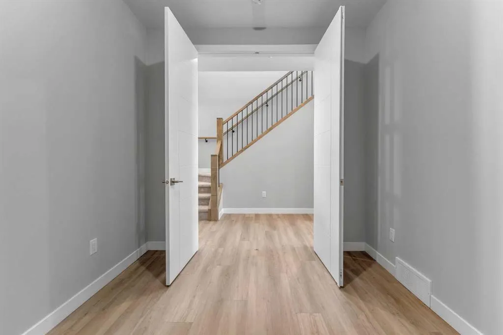 406 South Shore Drive