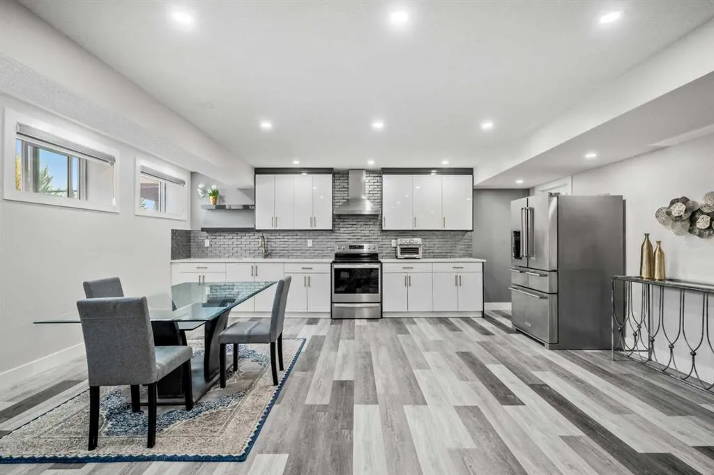 291 Legacy Mount SE