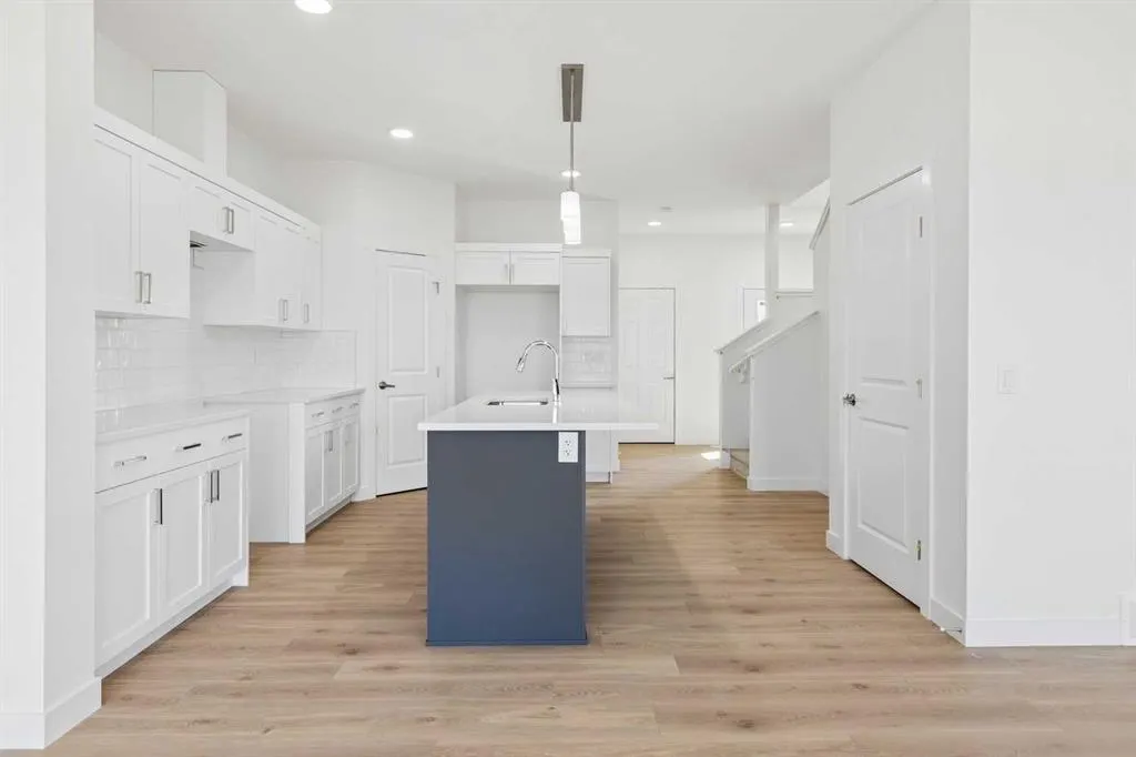 27 Heritage Point
