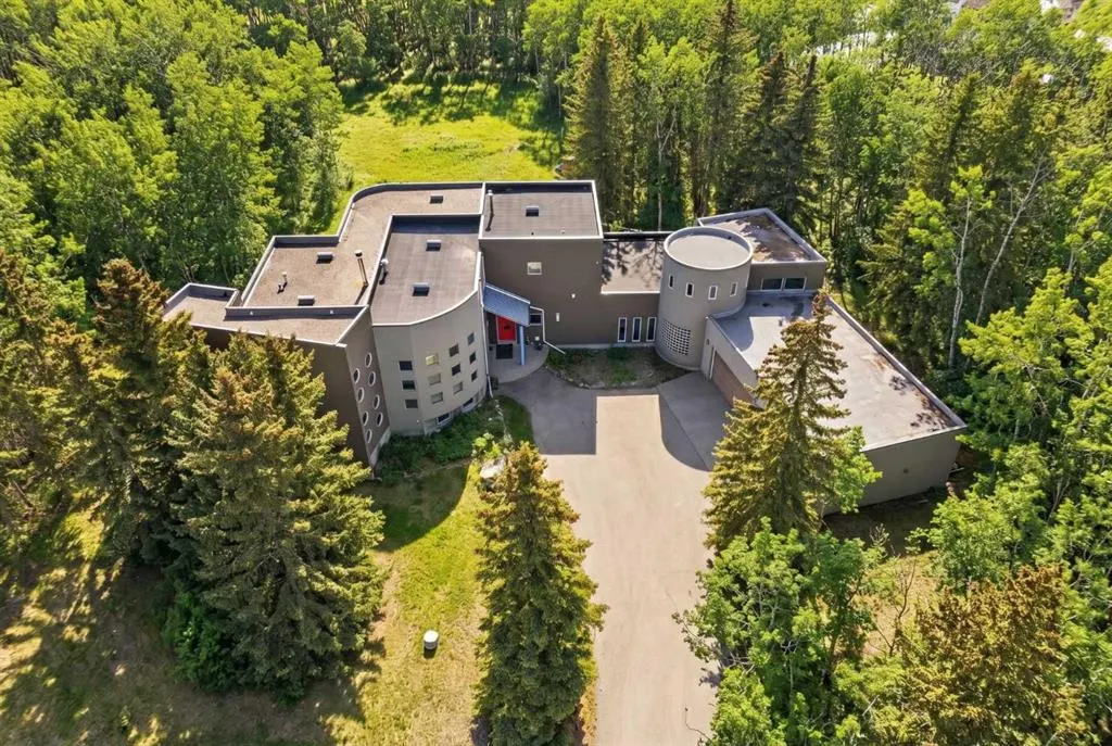43 Westbluff Place
