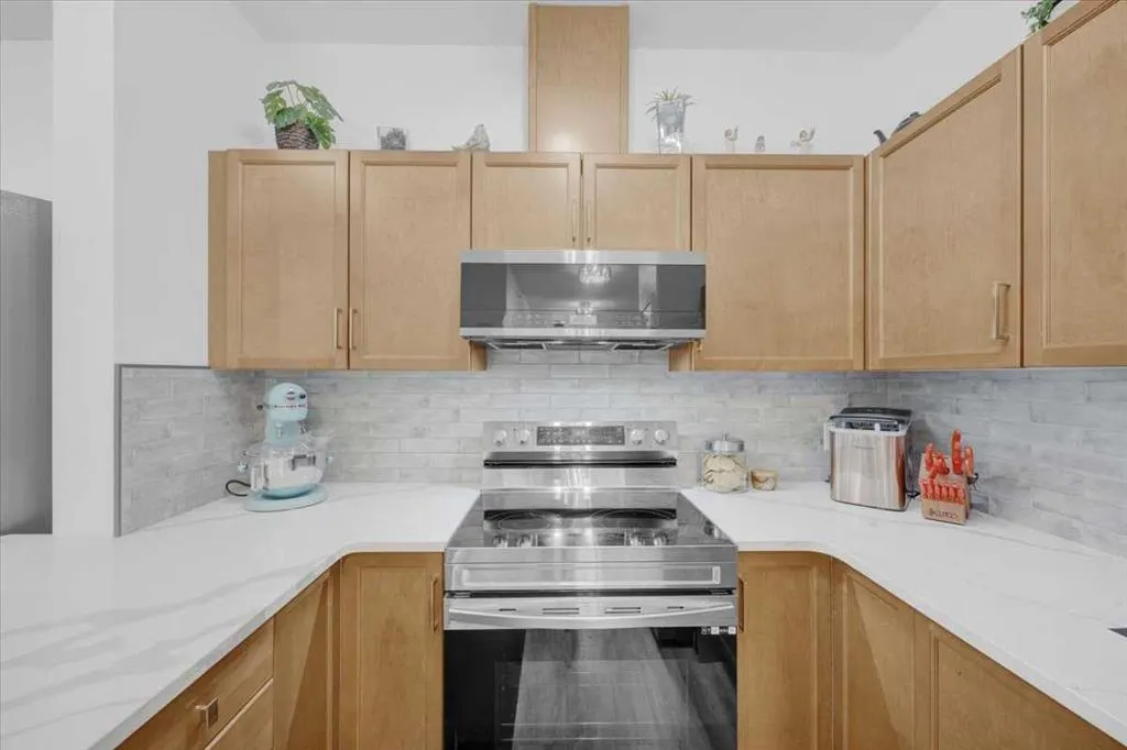 92 Crystal Shores #2408