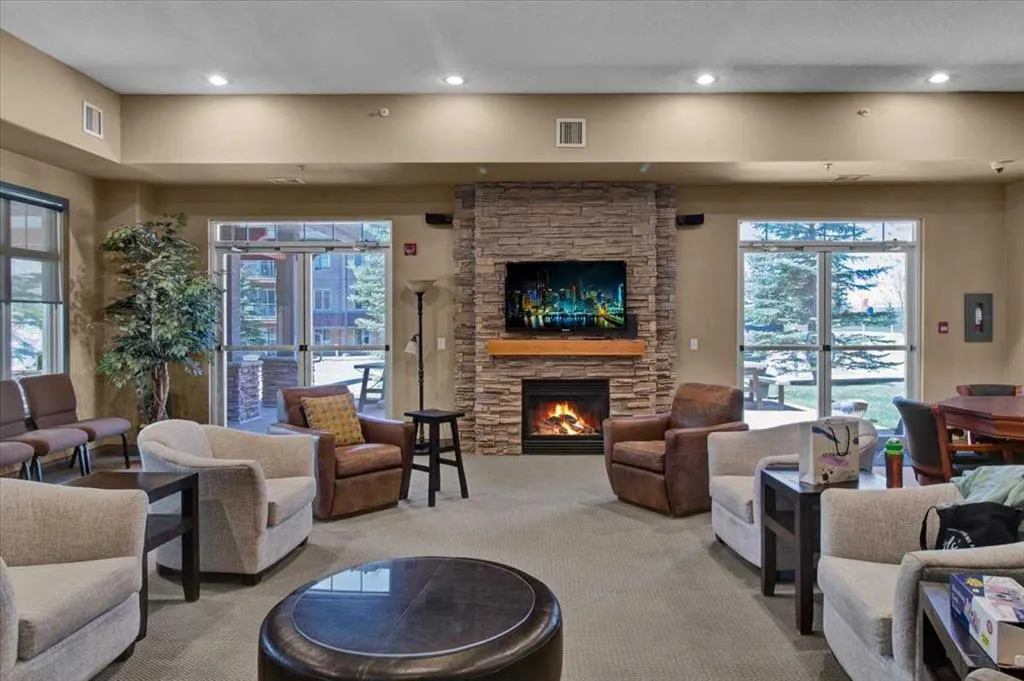 92 Crystal Shores #2408