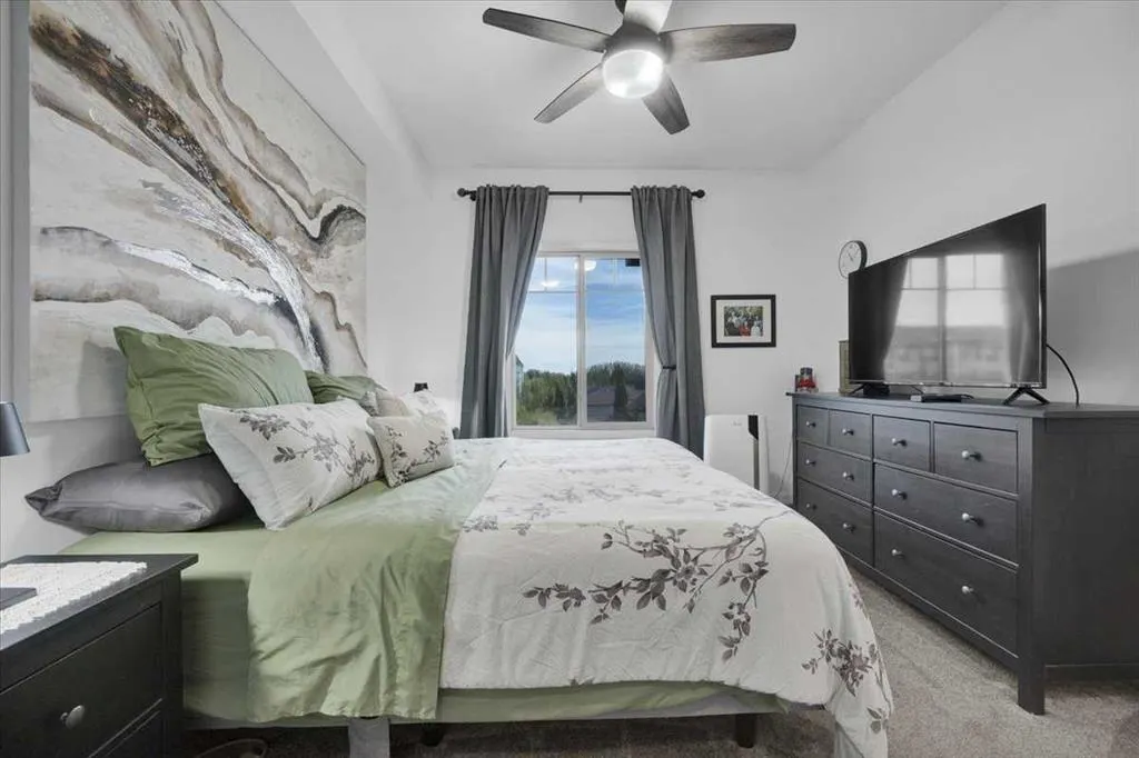 92 Crystal Shores #2408