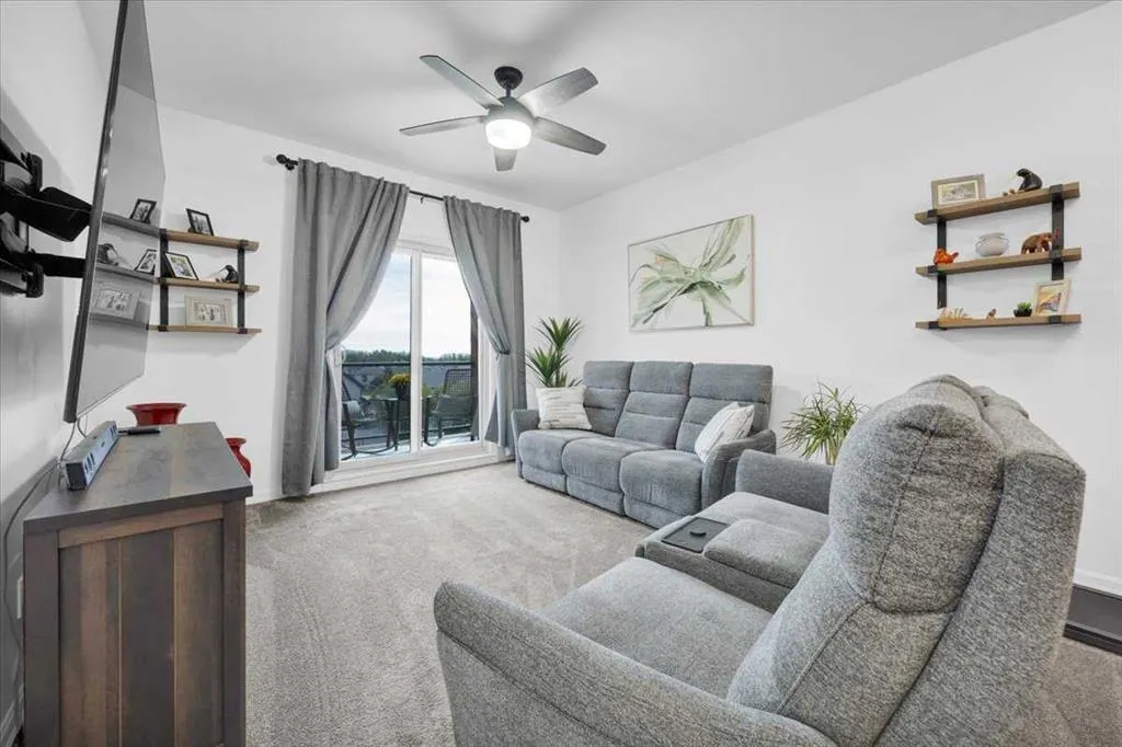 92 Crystal Shores #2408