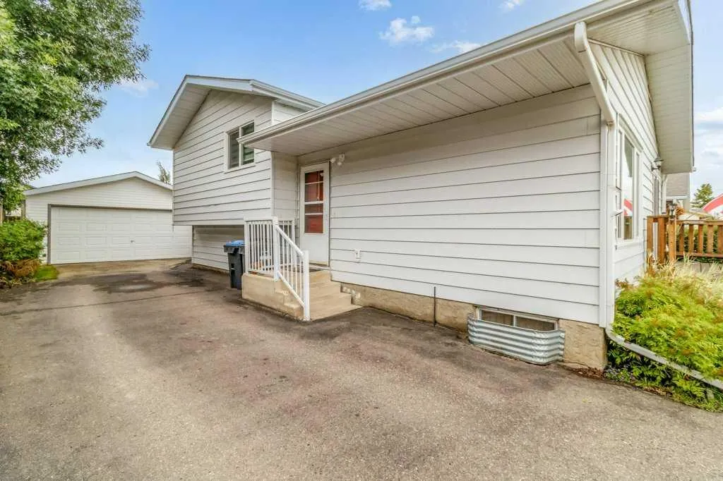 46 Meadowview Close