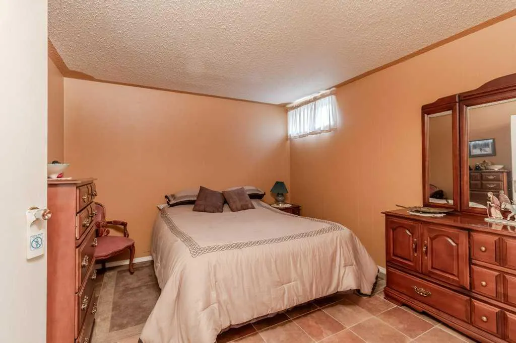 46 Meadowview Close