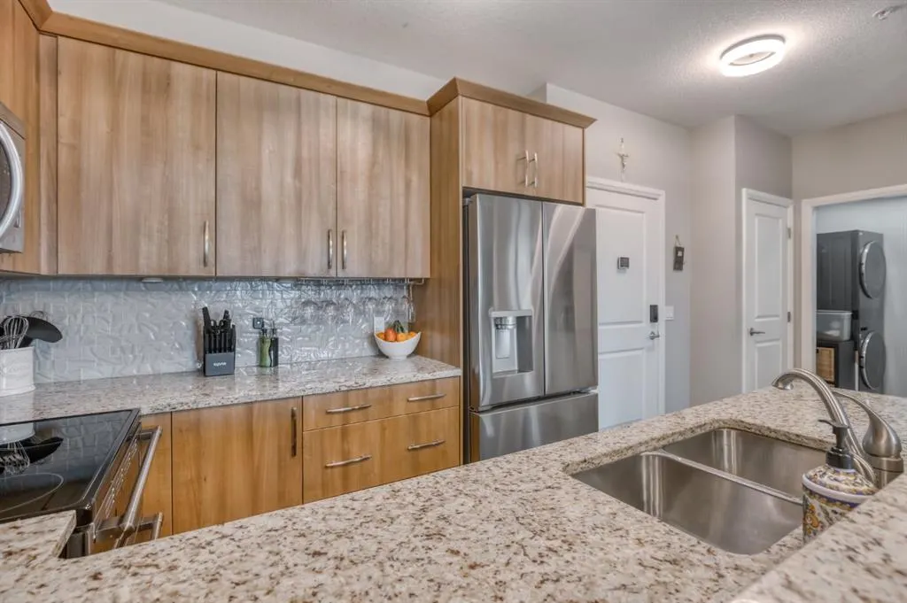 15 Sunset Square #2203