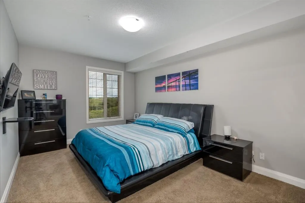 15 Sunset Square #2203