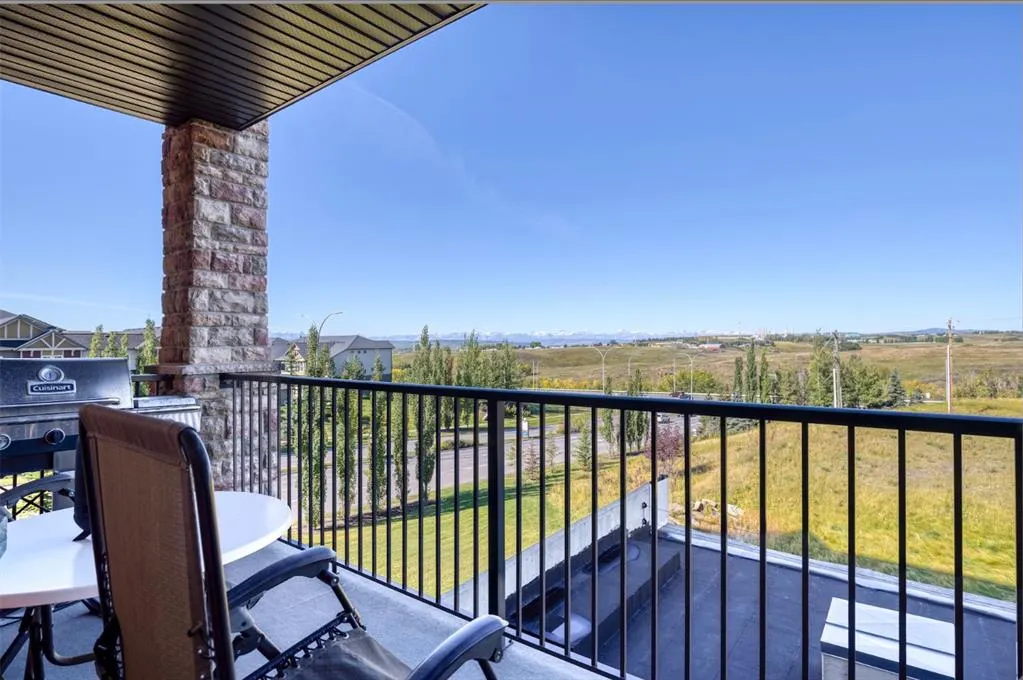 15 Sunset Square #2203