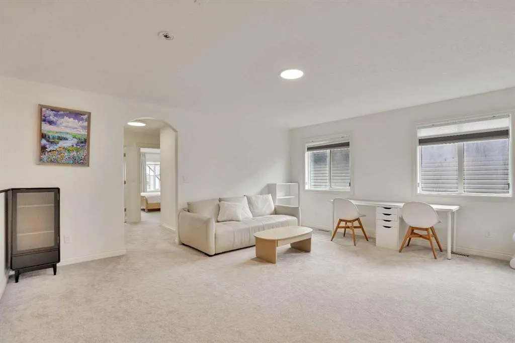 85 evansborough Way NW