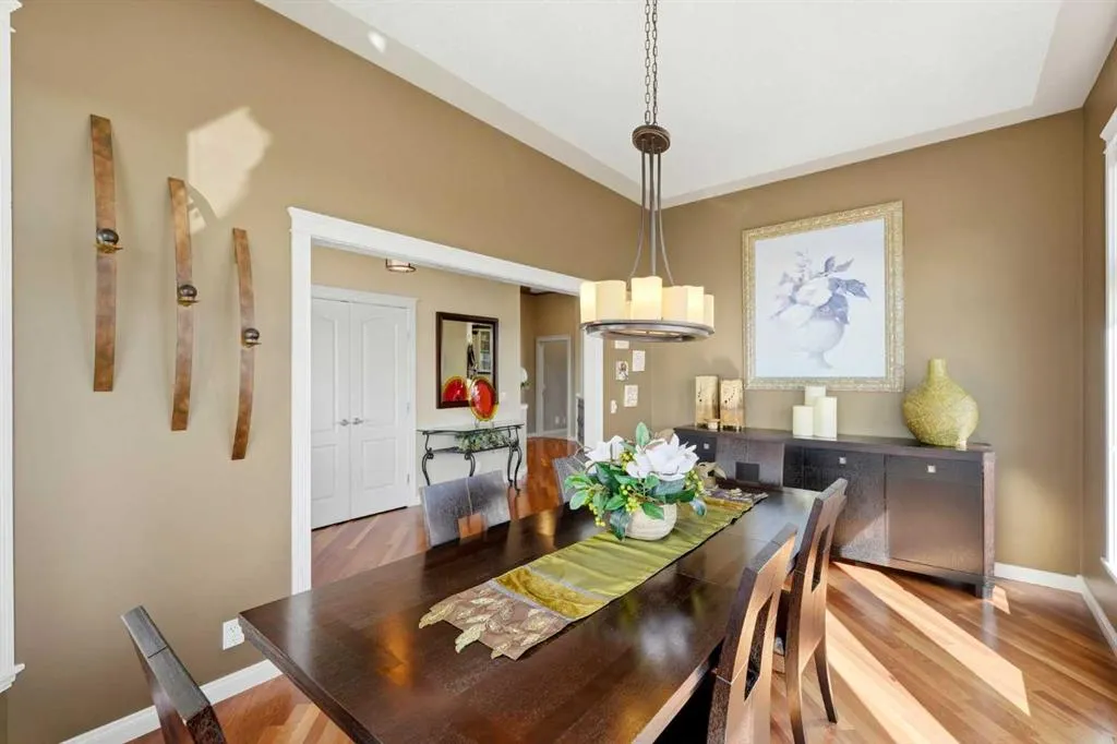 310 Gleneagles View
