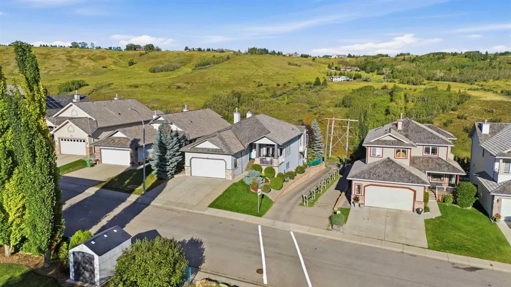310 Gleneagles View