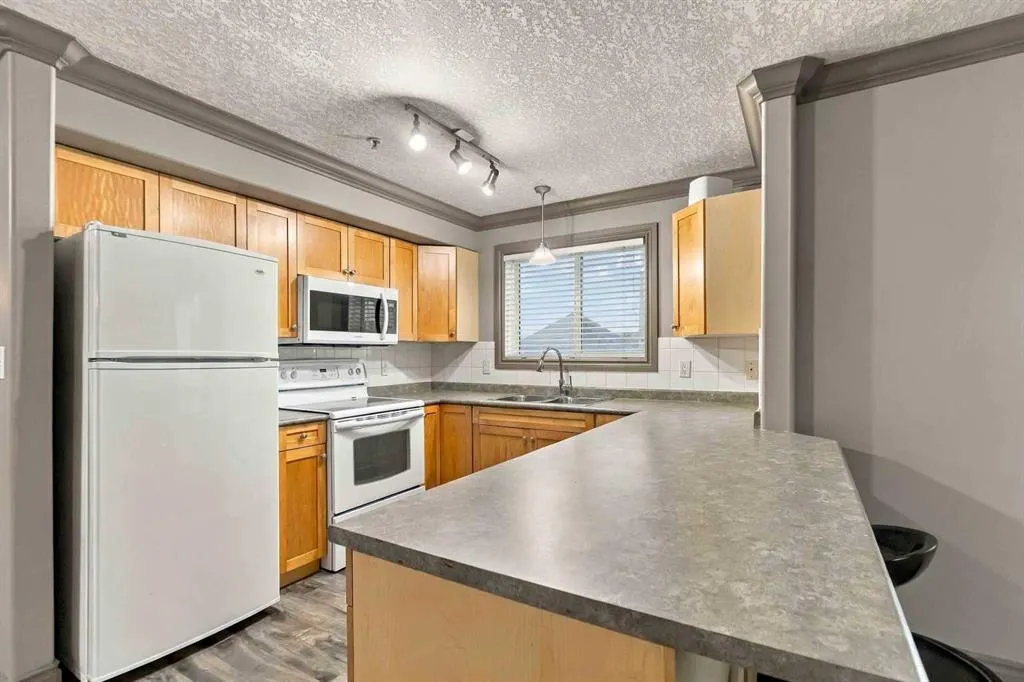 38 Riedel Street #2205