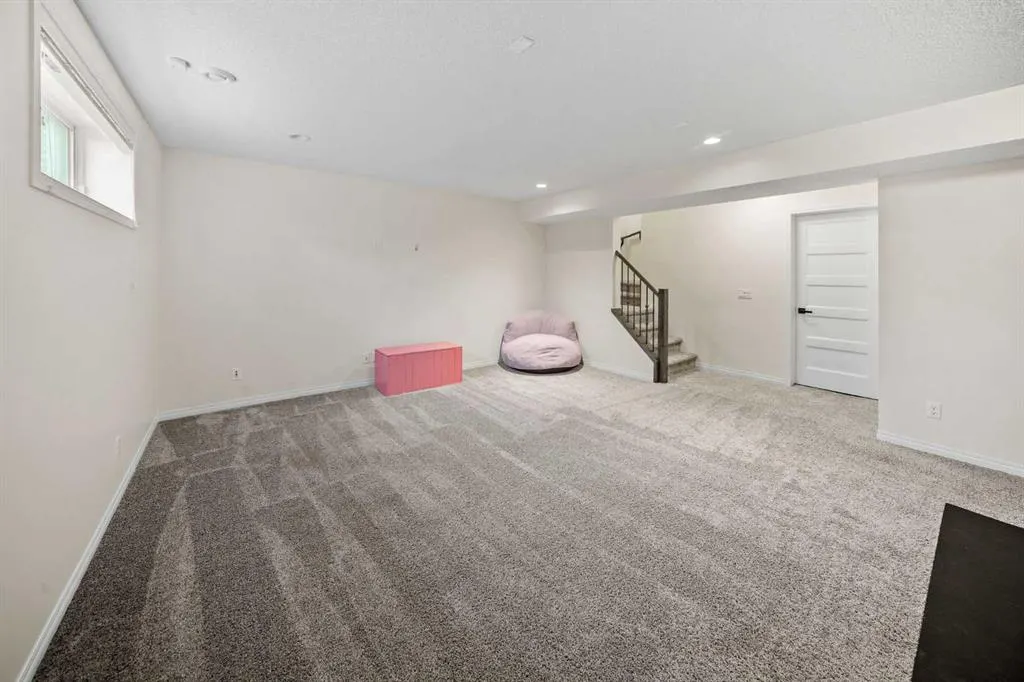 110 Kinniburgh Road