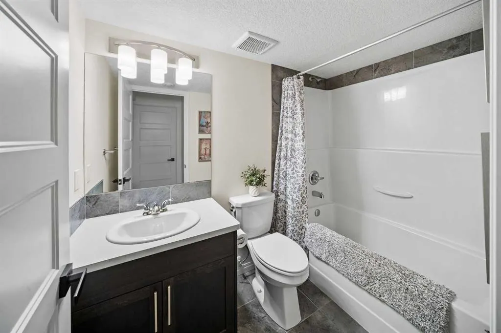 110 Kinniburgh Road