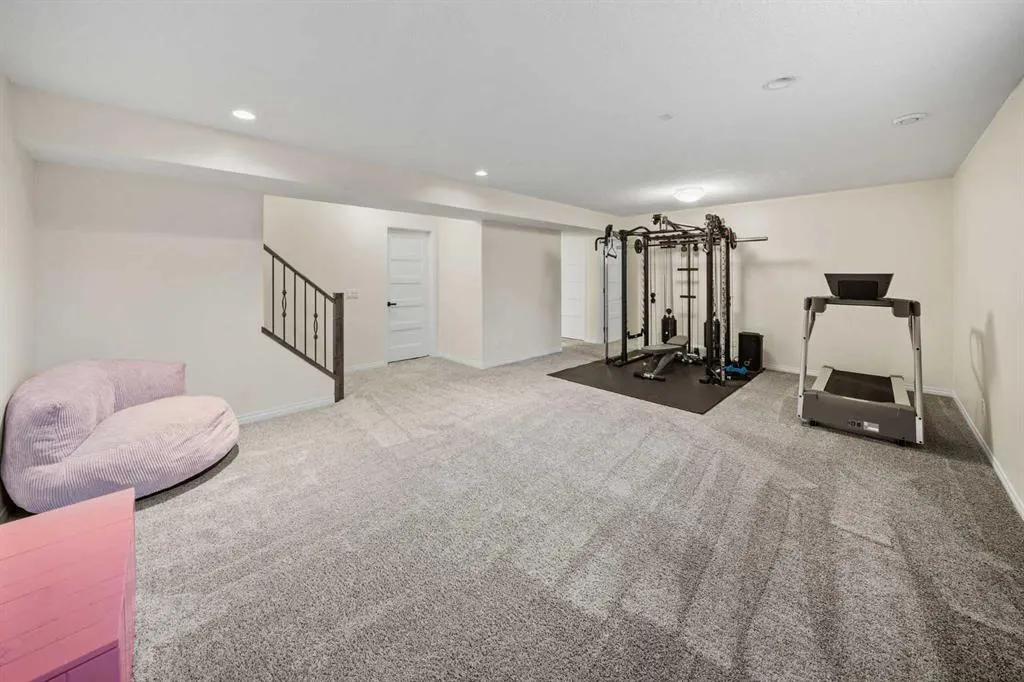 110 Kinniburgh Road