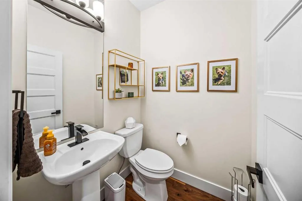 110 Kinniburgh Road