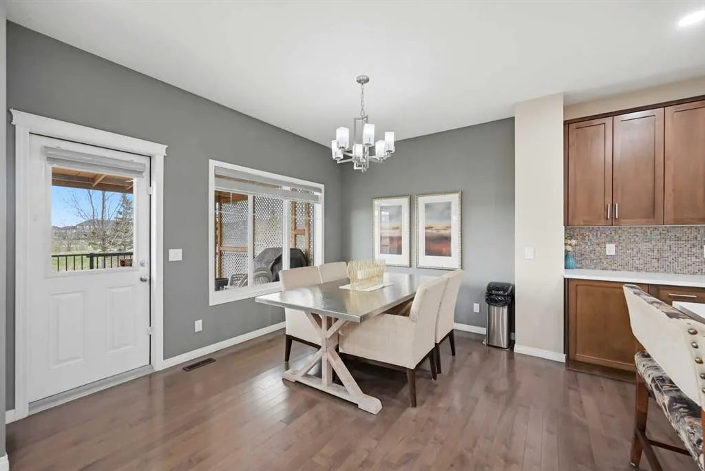 156 Skyview Shores Manor NE