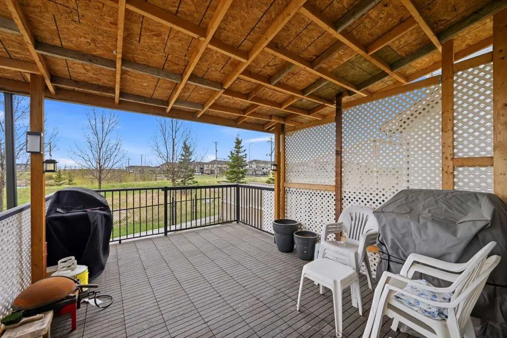 156 Skyview Shores Manor NE