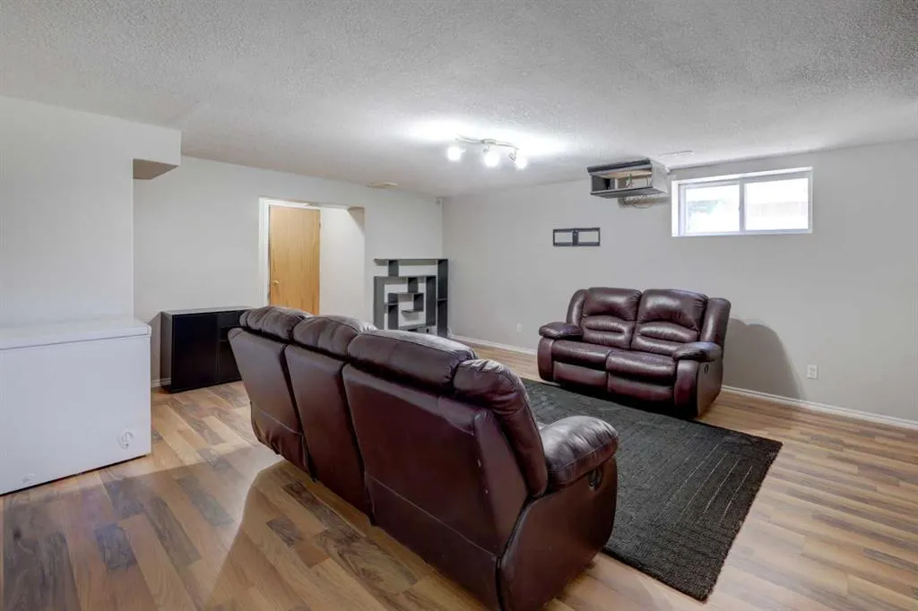 15 Parklane Drive