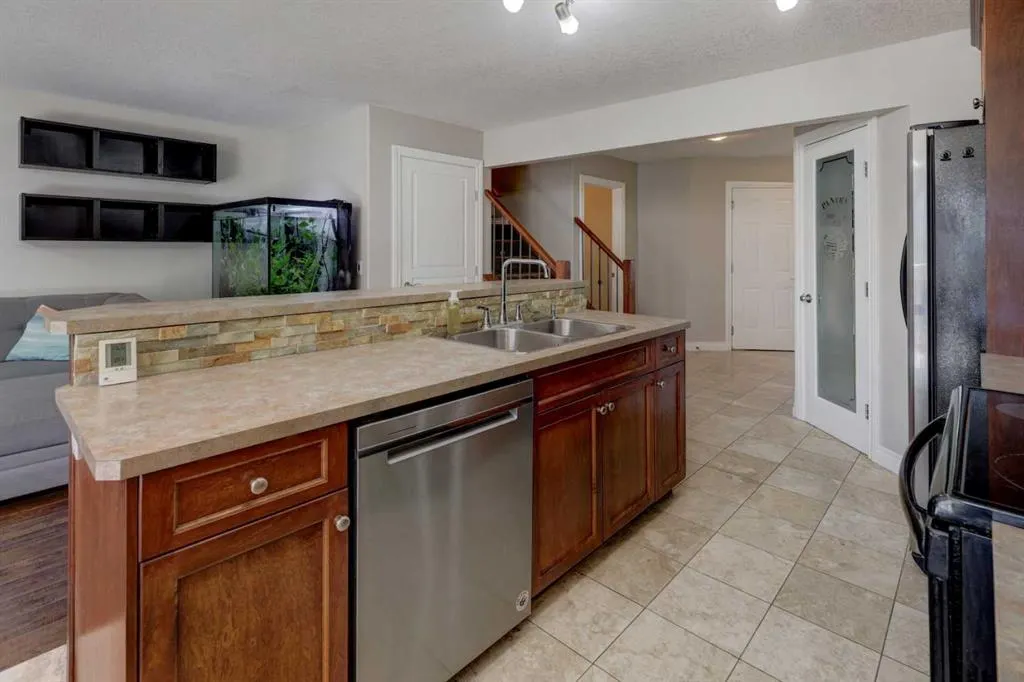 15 Parklane Drive