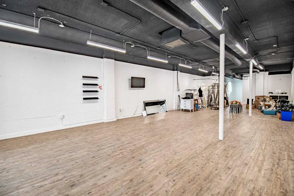5016 50 Street #1