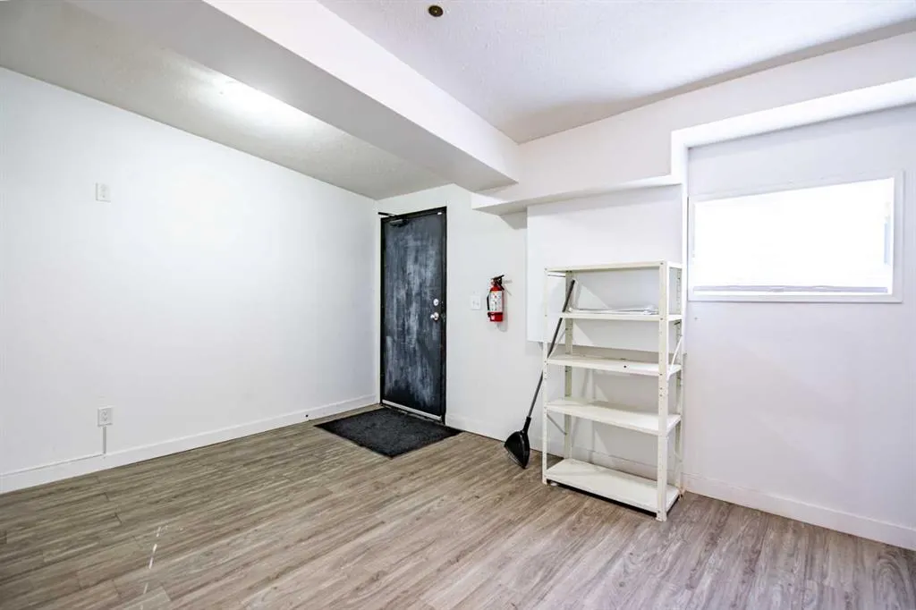 5016 50 Street #1
