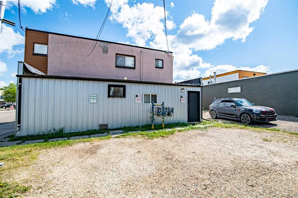 5016 50 Street #1