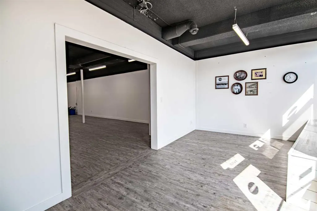 5016 50 Street #1