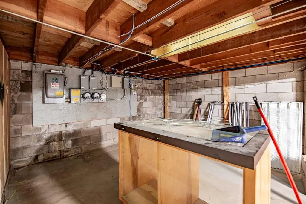 5016 50 Street #1
