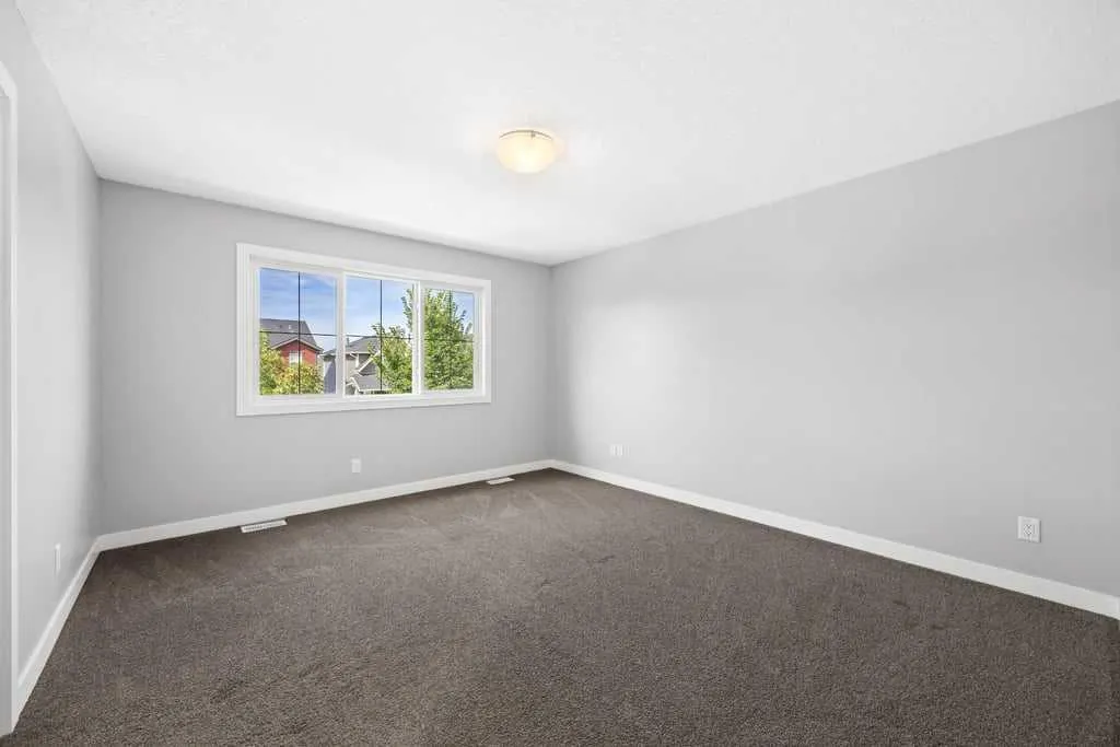 338 Fireside Boulevard