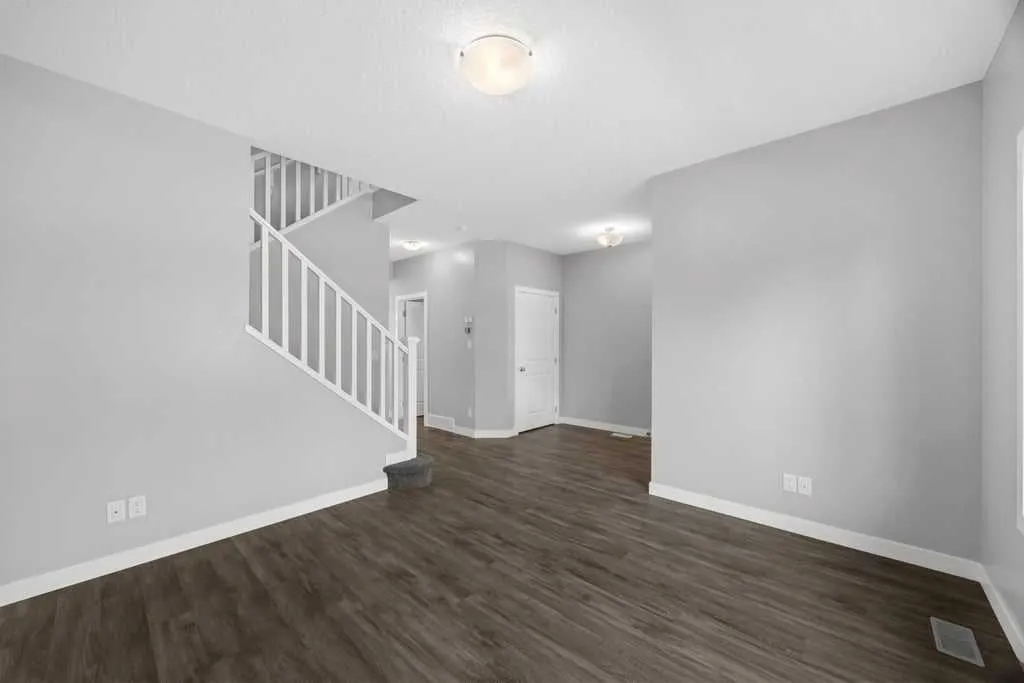338 Fireside Boulevard