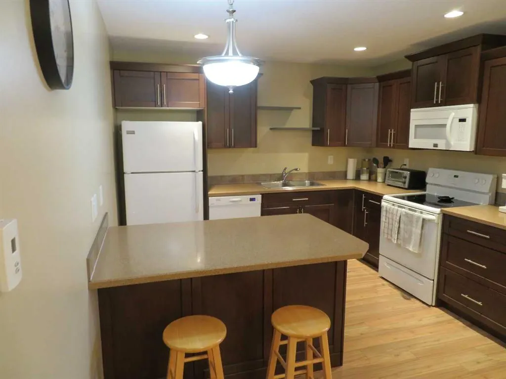 5311 57 Avenue #3