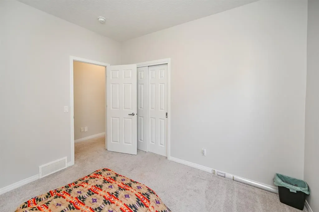64 Cityside Common NE