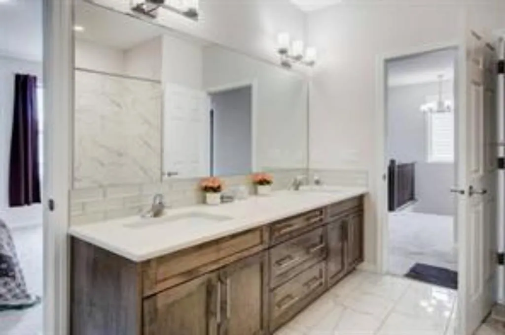 64 Cityside Common NE