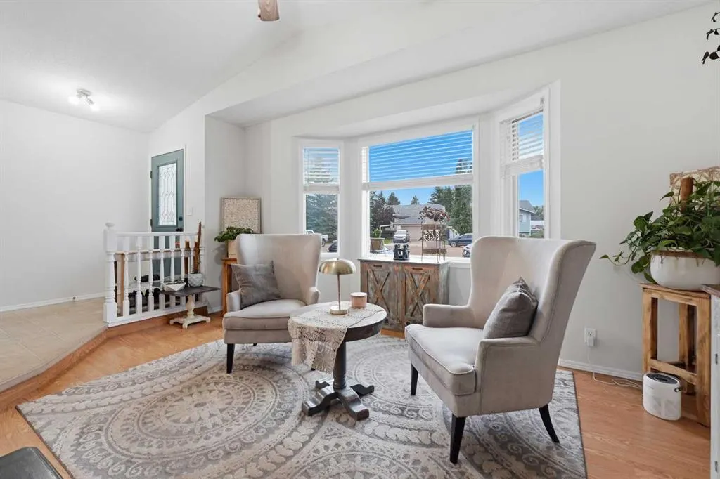 37 Sunrise Crescent