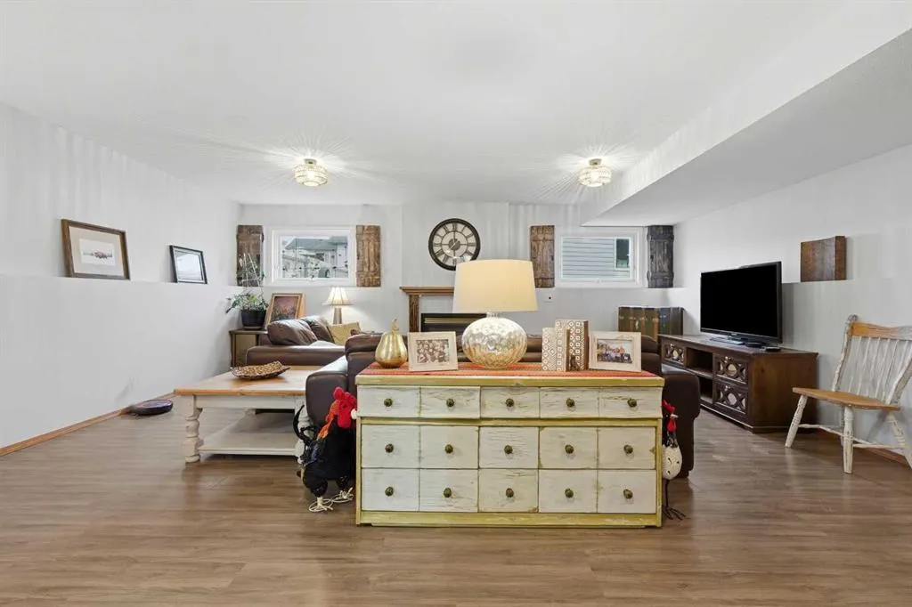 37 Sunrise Crescent