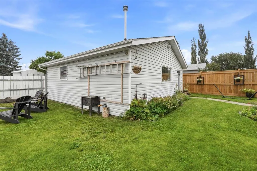 37 Sunrise Crescent