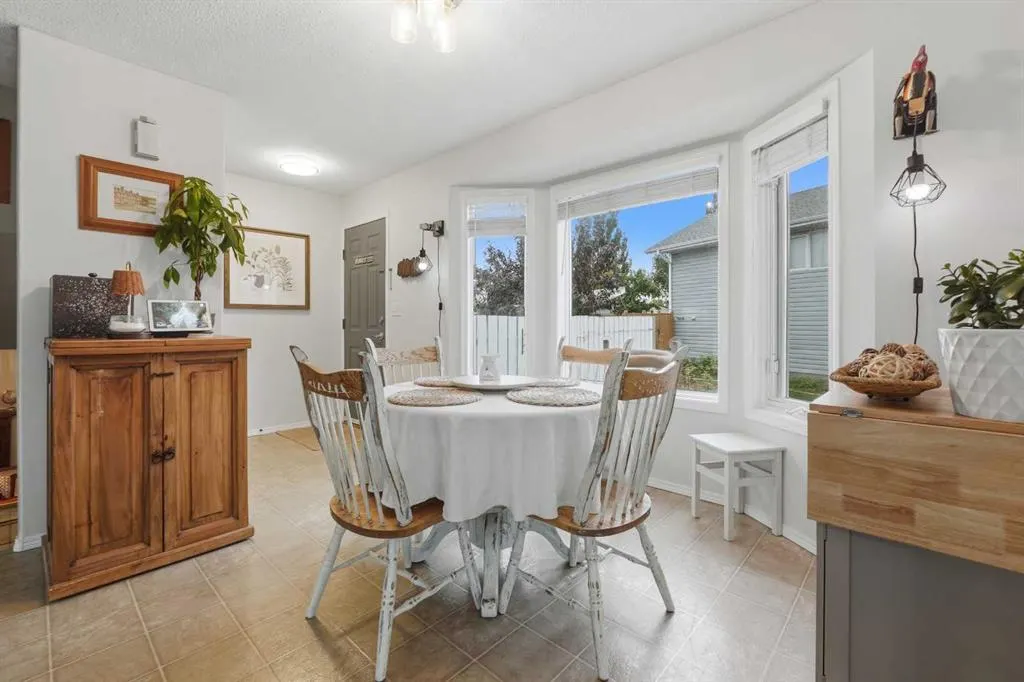 37 Sunrise Crescent