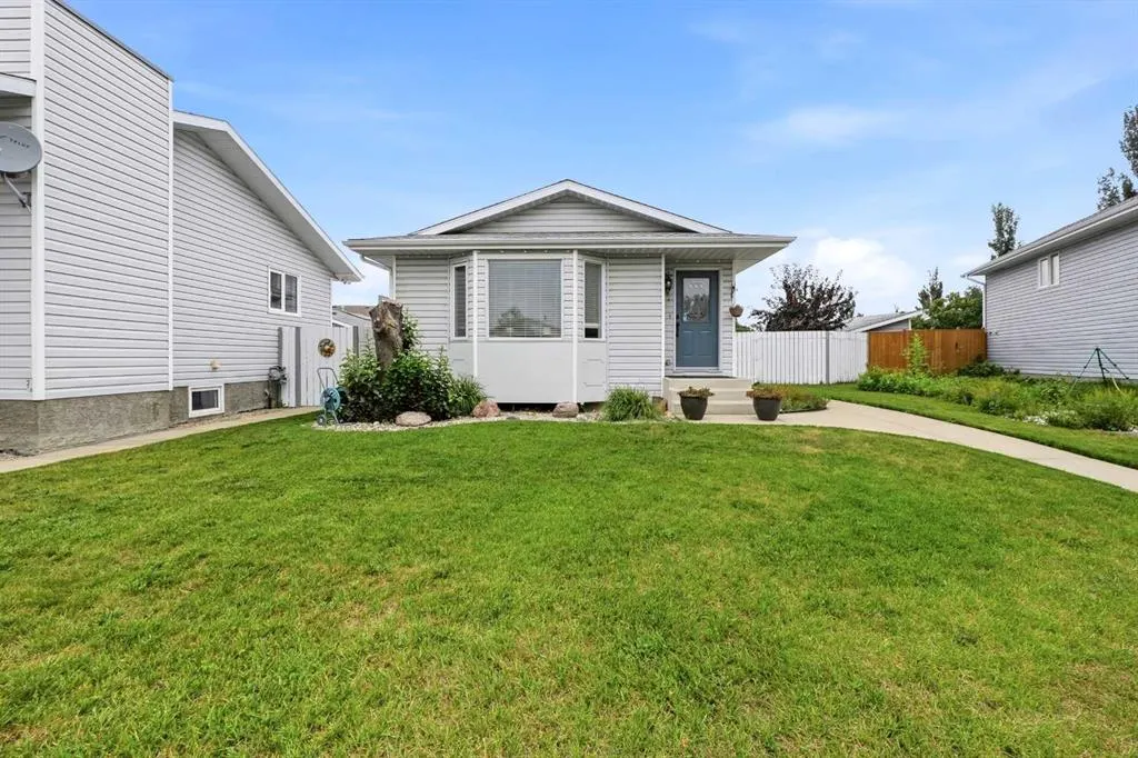 37 Sunrise Crescent