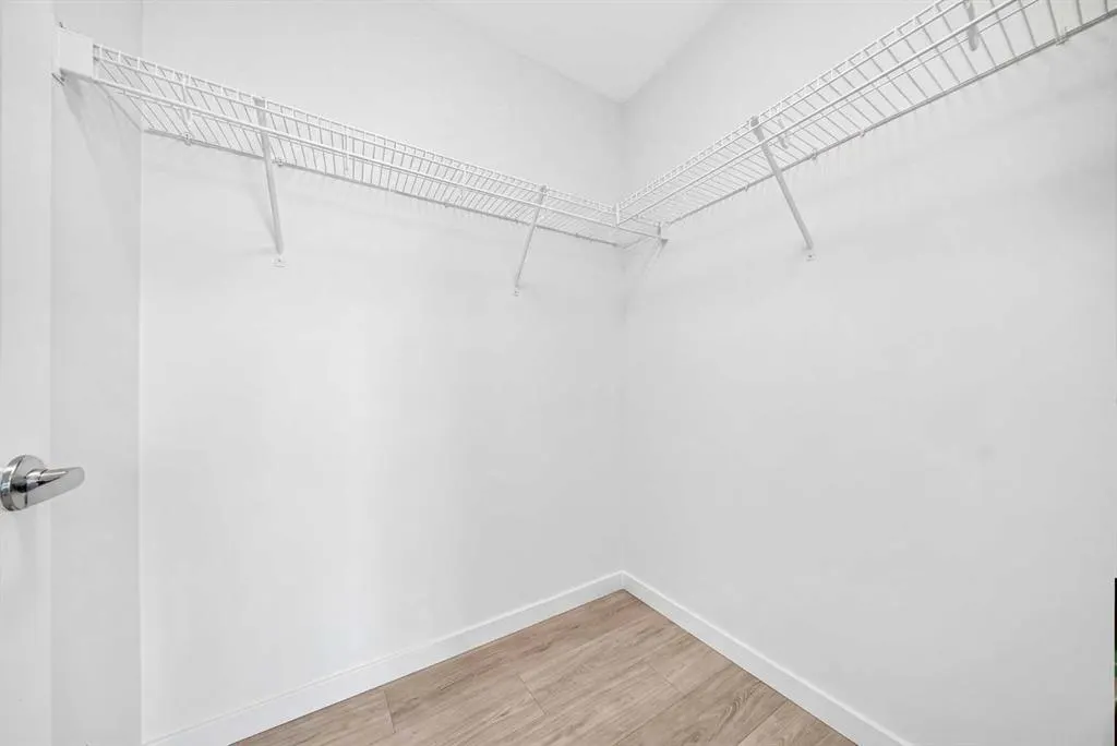 220 Seton Grove SE #1211