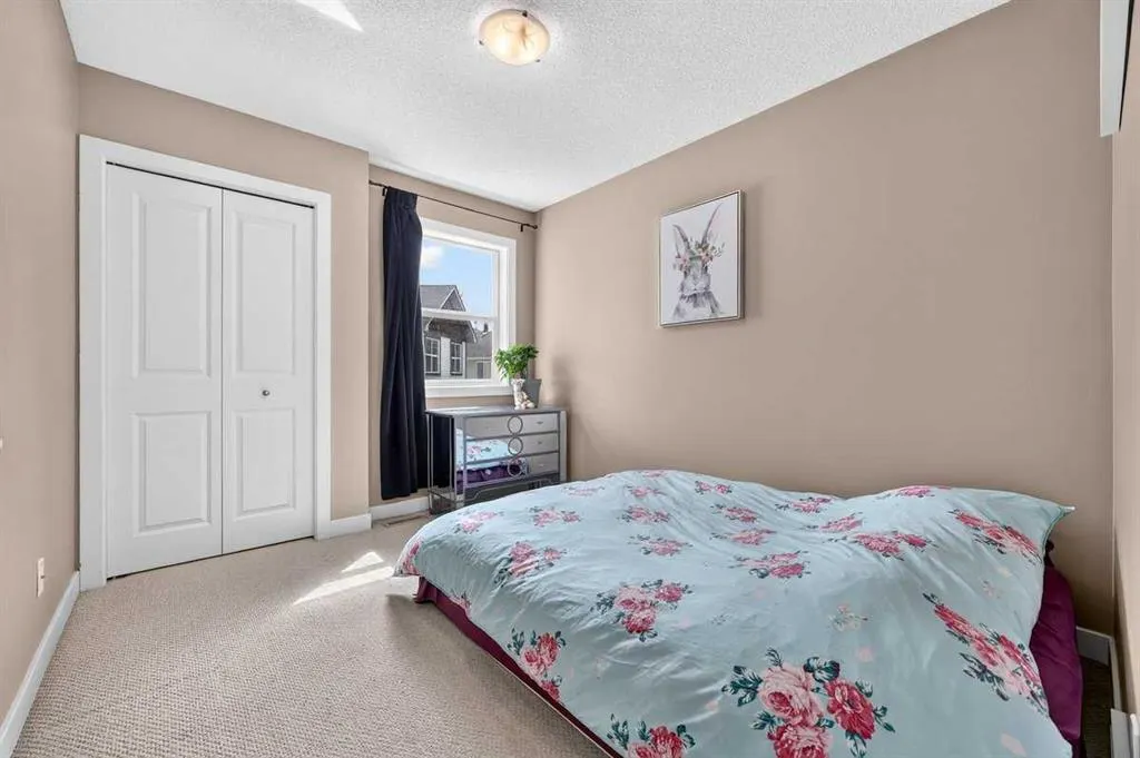 74 Heritage Landing