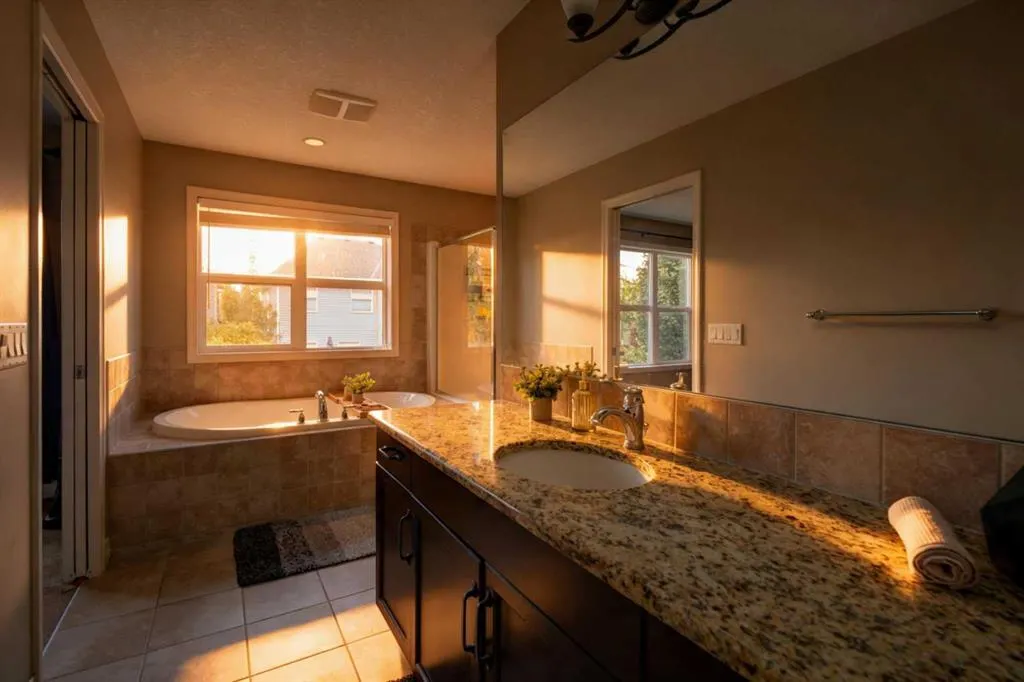 370 Silverado Way SW