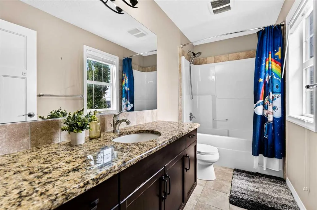 370 Silverado Way SW
