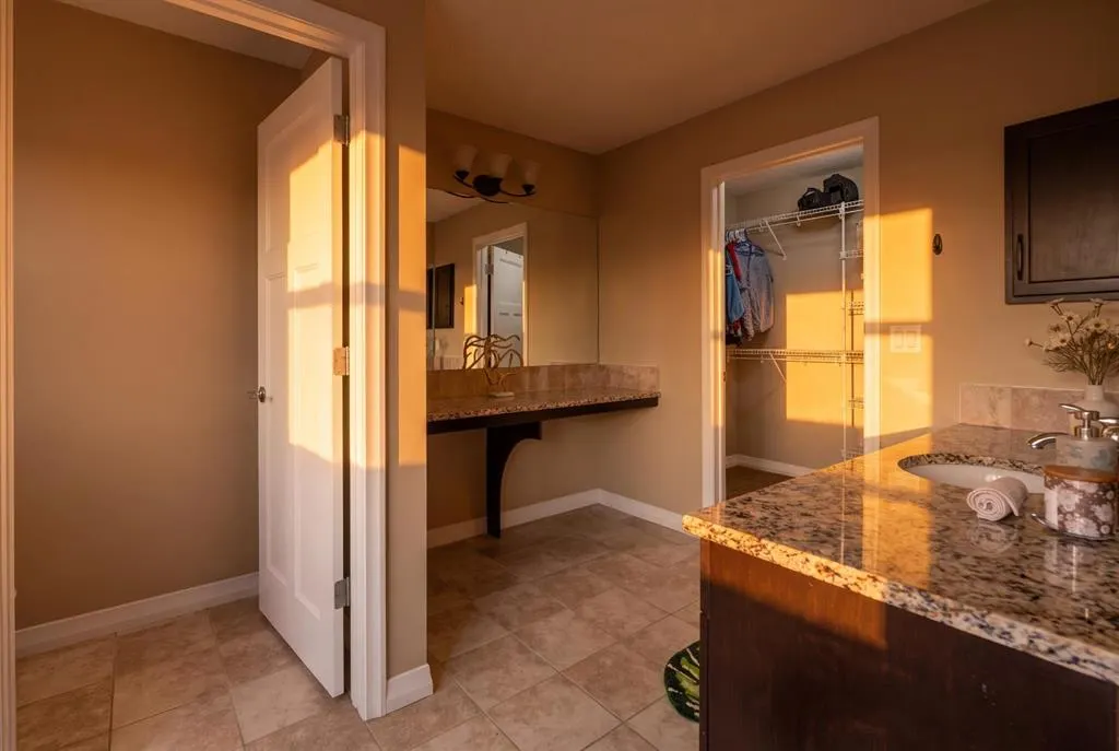 370 Silverado Way SW