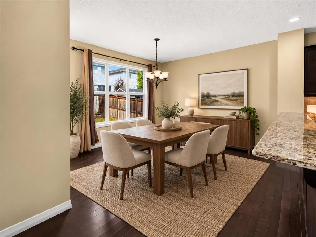 370 Silverado Way SW